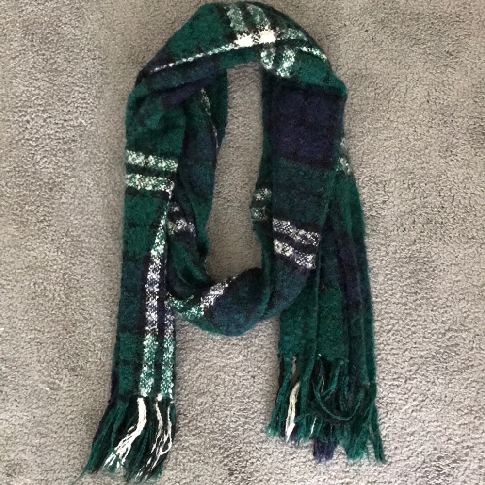 Knit scarf - Picture 2 of 5